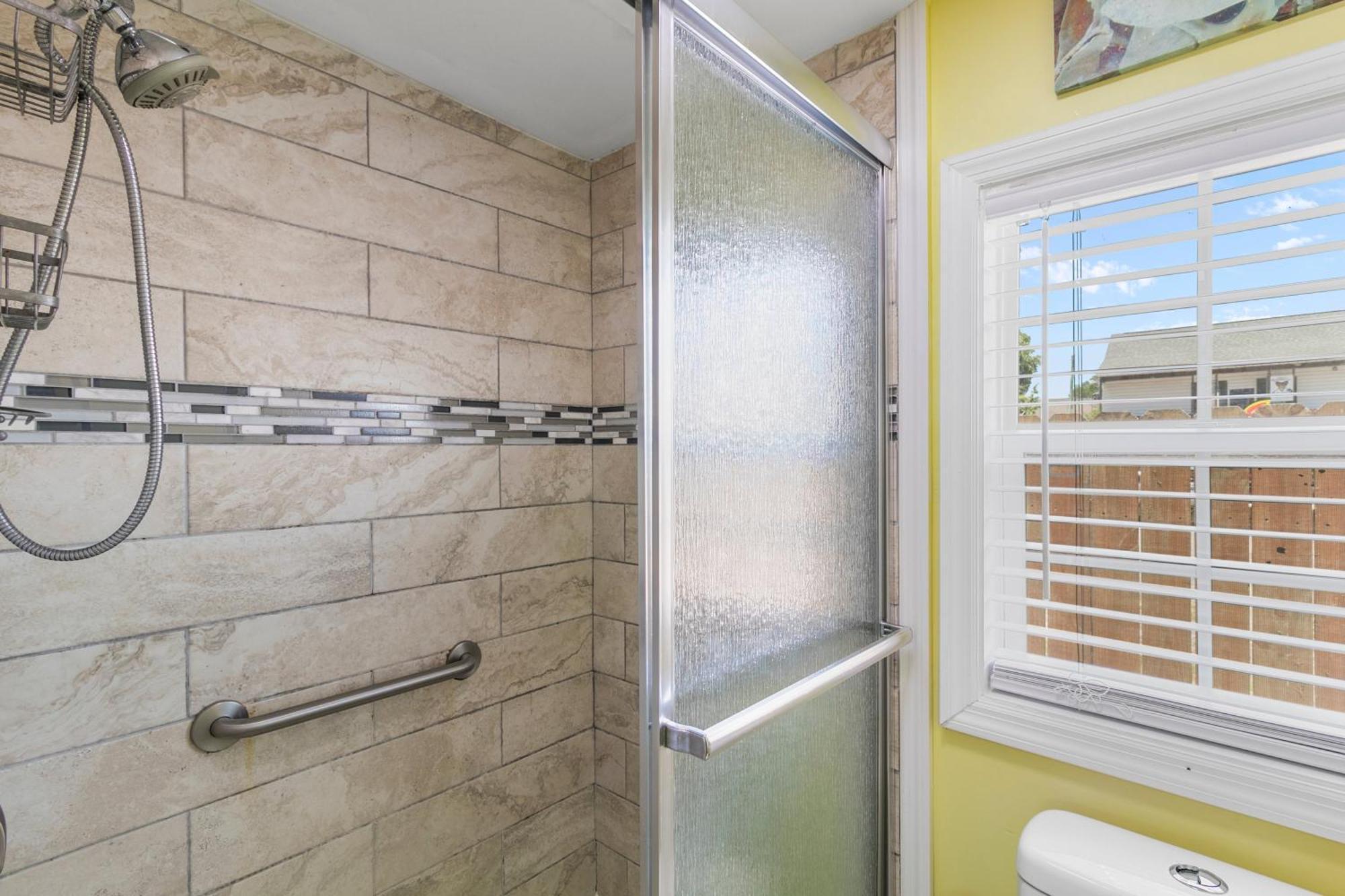 23 Center St - Sunny Side Down - Downstairs Apartment Folly Beach Extérieur photo